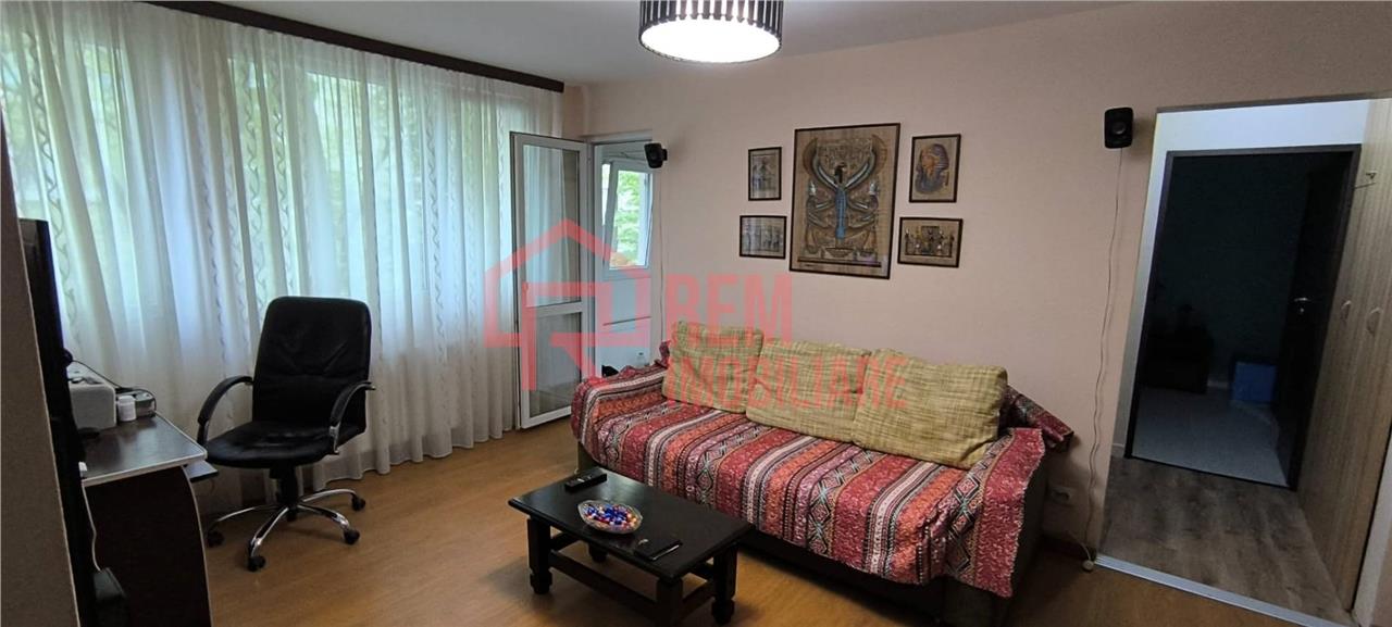 Vanzare apartament 2 camere, metrou Obor, etaj 3 din 10