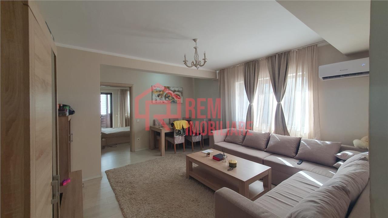 Vanzare apartament 2 camere,  mobilat pe comanda, bucatarie inchisa, etaj 1 din 3, in Dobroesti, str Ciresului