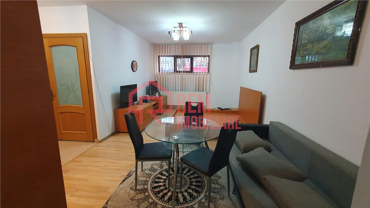 Vanzare garsoniera, 39 mp, proaspat renovata, demisol, bloc 2012, centrala, Dobroesti, Fundeni, Str Doinei